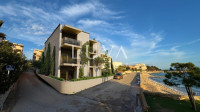 Pag, Mandre, ekskluzivna novogradnja prvi red do mora, NKP 85,85 m2, s