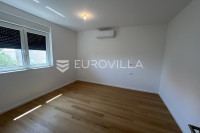 Pag, Mandre, Trosoban stan 93m2 na 2.katu, NOVOGRADNJA u blizini mora,