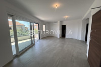 Pag, Mandre, Trosoban stan 98m2 na 1.katu, NOVOGRADNJA u blizini mora,