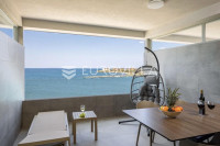 Pag, Povljana, 1. red do mora, namješten studio, 45,93 m²