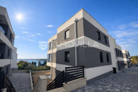 Pag, Šimuni, trosoban stan 120 m od mora