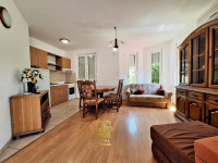 Pakoštane, trosobni apartman 56 m2, visoko prizemlje, 400 m od mora