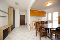 *** PALMOTIĆEVA - Trosoban stan u mirnoj oazi u centru grada  ***