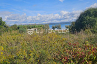 Pašman, Banj, građevinsko zemljište površine 723m2 na top lokaciji, od