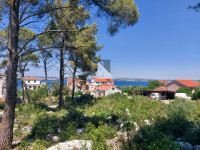 PAŠMAN - UGRINIĆ - Građevinsko zemljište 100m od mora - 800m2