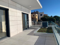 Pećine, 1 red do mora, luksuzna novogradnja - od 4.900 EUR/m2