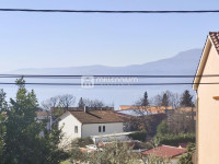 Pehlin, 182m2, kuća s 2 stana i okućnicom