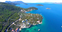Pelješac, Brijesta - građevinsko zemljište uz more, 4.124 m2