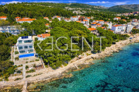 Pelješac, Orebić - Građevinsko zemljište prvi red do mora