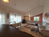 PENTHOUSE, 120 m2, 3SS+DB, jacuzzi, pogled more