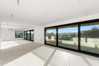 PENTHOUSE S DVIJE TERASE BLIZU POREČA