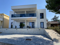 Penthouse na otoku Pašman 151m2 – I. RED DO MORA