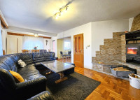 Petruševec, zgrada s 4 stana i okućnicom, BRP cca 420m2