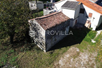 Pićan - starina s poljoprivrednim zemljištem na mirnoj lokaciji