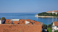 Pješčana Uvala, kuća 300.00 m2 s pogledom na more