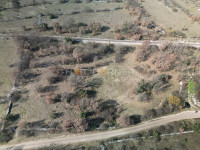 Plodno zemljište 10.548 m² uz put!