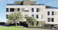 Podstrana, novogradnja – dvosoban stan 92,50 m² s vrtom i terasom