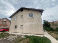 Kakma, Samostojeća kuća za renovaciju