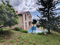 IČIĆI - POLJANE, odlična kuća s bazenom i panoramskim pogledom na more