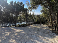 POLJOPRIVREDNA PARCELA UZ MORE