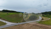 Poljoprivredno zemljište 2.253 m² uz glavnu cestu Krapina – Krapinske