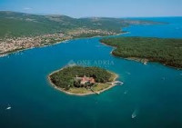 POLJOPRIVREDNO ZEMLJIŠTE – PRVI RED DO MORA, PUNAT!