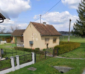 POPOVAČA, KUĆA 55 m², POMOĆNI OBJEKTI i 1550 m² OKUĆNICE