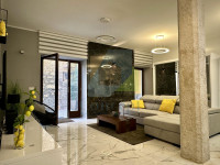 Poreč, centar, Luksuzni stan u prizemlju u starogradskoj jezgri, 40 m