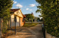 POREČ, IDEALNA LOKACIJA ZA IZGRADNJU OBITELJSKOG DOMA