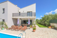 POREČ, Moderna kuća s bazenom