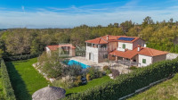 Poreč, okolica - kamena kuća s pogledom na prirodu i more