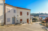 Poreč, okolica - Kuća na odličnoj lokaciji u blizini mora