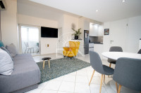 Poreč, okolica - lijep stan s pogledom na prirodu u blizini plaže.