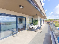 Poreč, okolica, Luksuzni prostrani stan s pogledom na more, 2 km od mo