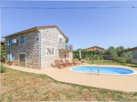 Poreč- okolica, Samostojeća kamena kuća s bazenom-POGLED MORE
