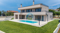 POREČ OKOLICA!!! Vila modernog dizajna sa krovnom terasom, pogled more