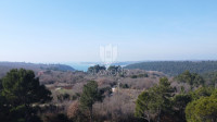 Poreč, okolica, zemljište sa započetom gradnjom na iznimnoj lokaciji!