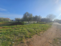 POREČ, PRODAJA, GRAĐEVINSKO ZEMLJIŠTE, LIJEPO NASELJE, 4 KM OD MORA