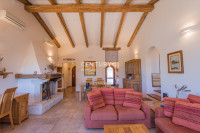 POREČ, PRODAJE SE PRIZEMNICA U MEDITERANSKOM STILU S POGLEDOM NA MORE