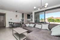 Poreč - Stan u prizemlju s bazenom - 3 spavaće sobe