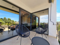 Poreč, širi centar, Luksuzan stan na 1. katu, 150 m od mora