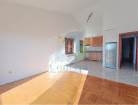 Poreč, Stan na 3. katu na luksuznoj lokaciji 800 m od mora