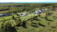 POREČ, VIŠNJAN, GRAĐEVINSKO ZEMLJIŠTE NA MIRNOJ LOKACIJI