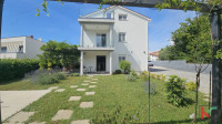 POREČ, ŽBANDAJ, KUĆA SA PREKRASNOM OKUĆNICOM  #PRODAJA