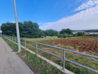 POSEDARJE, građevinsko zemljište 1103 m2