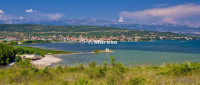POSEDARJE, ZEMLJIŠTE 691 SA DOZVOLOM ZA KUĆU KATNICU SA BAZENOM!!!