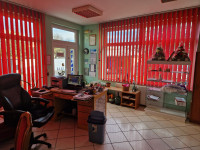 Poslovni objekt s kućom,612m2.Osijek