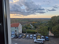 Poslovni prostor: Buje, uredski, 156 m2