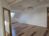 Poslovni prostor: Čakovec, uredski, 62.18 m2