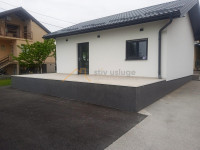 Poslovni prostor u centru Dugog Sela – 47 m²